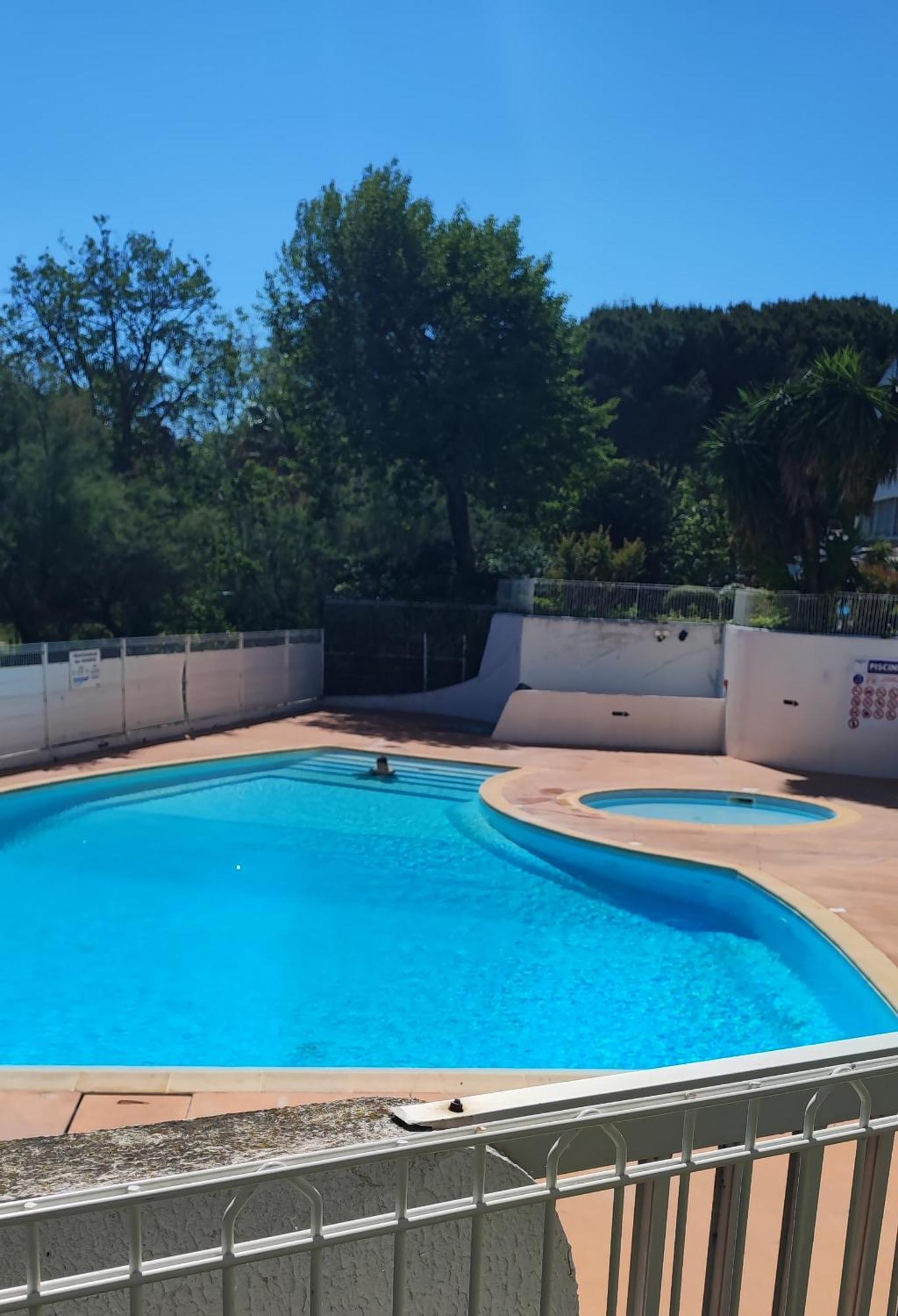 Appartement Secteur Couchant Residence Piscine 300M De La Plage لا غراند موت المظهر الخارجي الصورة